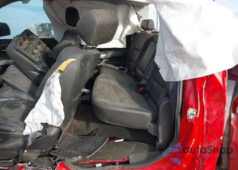 2018 Chevrolet Silverado 1500 2Lt z USA, uszkodzony, nr VIN 3GCUKREC1JG415232